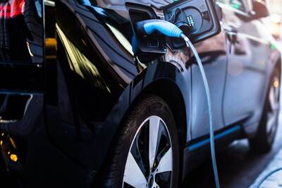 1,000 New Charging Points for Electric Vehicles Coming Up Across Delhi: DDC