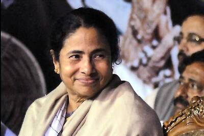 WB: Mamata woos industry, sets up a task force to clear projects