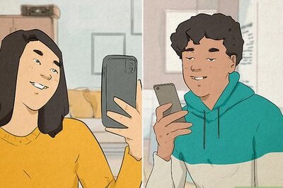 What Does the ???? Hands Up Emoji Mean?