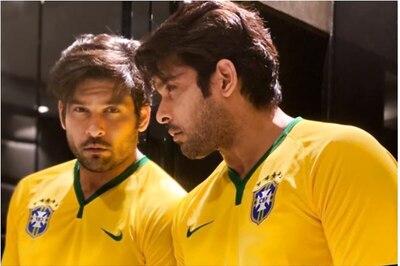 Sidharth Shukla Reaches Out to Covid-19 Patient, Helps Them in Securing Hospital Bed