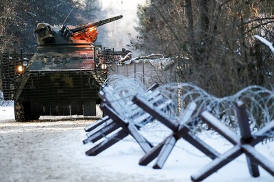 'Europe in Most Dangerous Moment Since Cold War': Top Diplomat Stresses on Solution for Ukraine Crisis