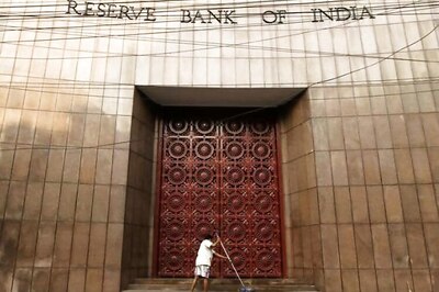 RBI to unveil monetary policy today, unlikely to change rates