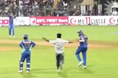 Rohit Sharma Left Jumpscared by Fan Who Breaches Security at Wankhede to Meet His Hero: WATCH