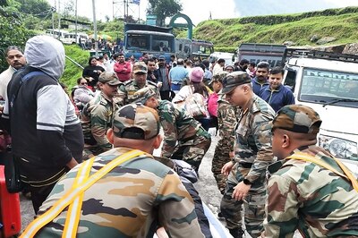 Hundreds of Tourists Stranded as Heavy Rain Lashes North Sikkim; Army's Rescue Ops Underway