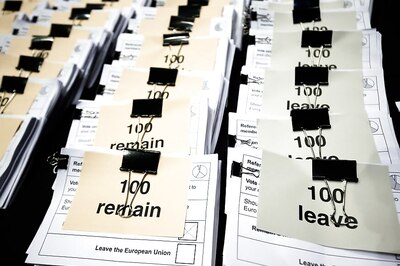 Pound Collapses to Lowest Since 1985 on Brexit Shock