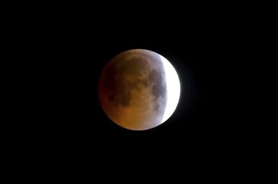 Chinese Probe Becomes First to Land on the Dark Side of the Moon