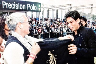 Priyanka Chopra, Shah Rukh Khan Attend Polo Tournament Together in This Vintage Photo Shared By Nafisa Ali