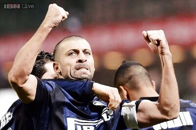 Walter Samuel header gives Inter Milan a 1-0 win over Sassuolo