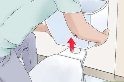 How to Paint Behind a Toilet