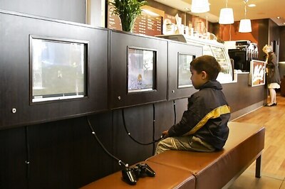 China lifts 14-year ban on video game consoles