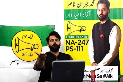 Rare Secular Candidate in Pakistan Hounded by Angry Mobs