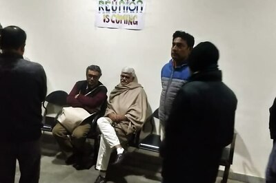 Activists of a Political Party Behind Protest by Visva Bharati Students, Says Swapan Dasgupta