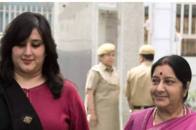 Oxford Grad, Millennial Politician, SC Lawyer & Kejriwal Critic: Meet Bansuri Swaraj, Delhi BJP's Rising Star And Lok Sabha Pick