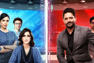 The Broken News Review: Jaideep Alhawat is as Brilliant as Ever, Sonali Bendre Deserved More Screen Time