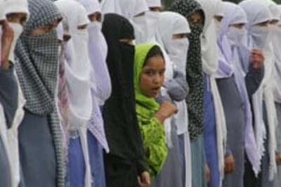 85% Pak shuns terrorism: Survey