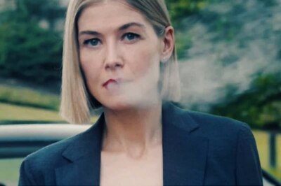 I Care a Lot Review: Rosamund Pike Has Mastered the Art of Playing the Devil
