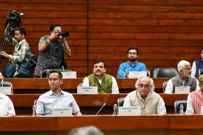 JD(U), YSRCP Demand Spl Category Status for Bihar, Andhra at All-party Meet on Par Session