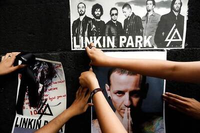 Brokenhearted Linkin Park Remember Bennington - And His Demons