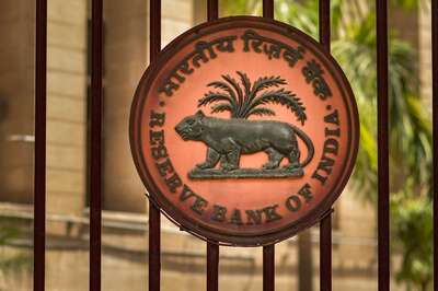 Lata Mangeshkar's Demise: RBI Postpones MPC Meet to Feb 8, Shuts Branches as Maharashtra Declares Holiday on Mon
