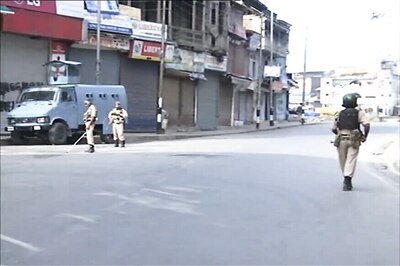 Kashmir Shut for 74th Day