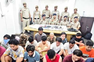 20 Held for Running Fake Call Centre at Gurugram Flat, Converting Fraudulent Gains into Cryptocurrency