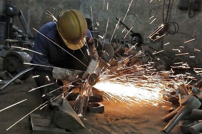 India Factory PMI Jumps in Oct to Highest Since Dec 2014