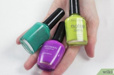 How to Paint Nails for Mardi Gras