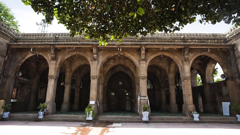 India's First World Heritage City Races to Rub the Soot Off Fragile Icons