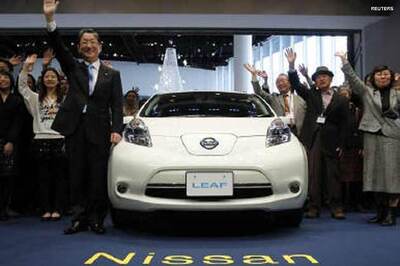 Nissan launches electric car Leaf in Japan