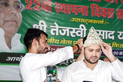 At RJD's Foundation Day Celebrations, Tejashwi, Tej Pratap Put Rumours of Rift to Rest