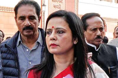 Mahua Moitra Cash for Query Case: CBI May Call Darshan Hiranandani to Record Statement Next Week