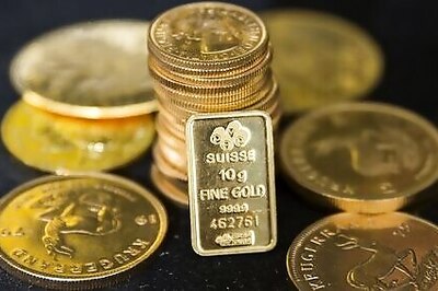 Gold Dips On Dollar Strength, Cenbank Meetings In Focus
