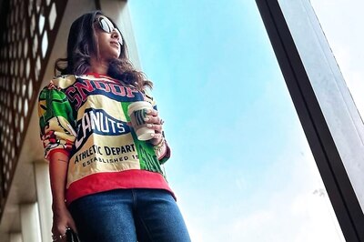 Actress Shreya Bugde's Airport Look Creates A Stir On Social Media