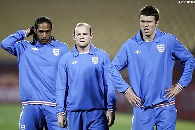 Rooney, Cole return to training for England