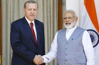 PM Modi, Turkey President Erdogan Review Ties in Security, Trade Areas