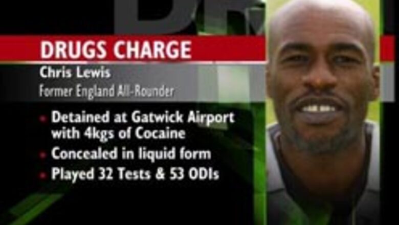 Former England cricketer held for drug smuggling