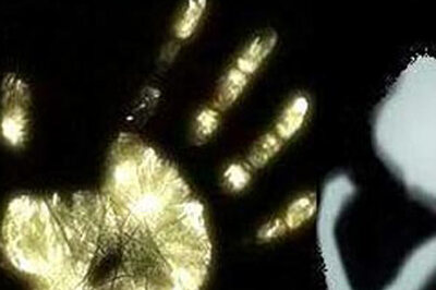 Indian-origin teacher admits to sex with pupils