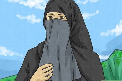 How to Wear Niqab in a Non‐Muslim Country
