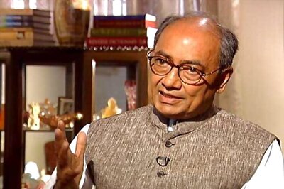 Prime Minister Narendra Modi, Delhi CM Arvind Kejriwal 'masters of nautanki': Digvijay Singh