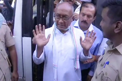 Digvijaya Singh, 150 Congress Workers Booked for Holding Bicycle Rally Against Fuel Price Spike
