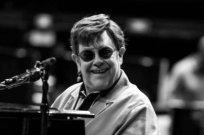 Singer Elton John Reveals He's Dealing With Severe Eye Infection, Limited Vision