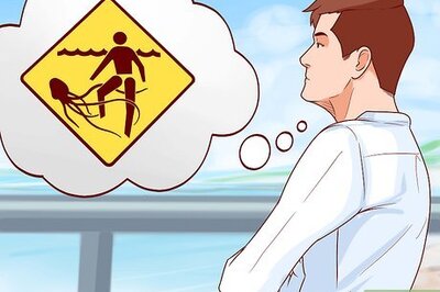How to Avoid Getting Stung by Jellyfish