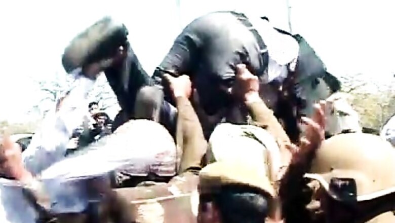 Jaipur violence: Court orders probe, bars 9 policemen from office