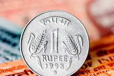 Lower Oil Prices, Recovery in Asian FX May Help Indian Rupee Inch Up
