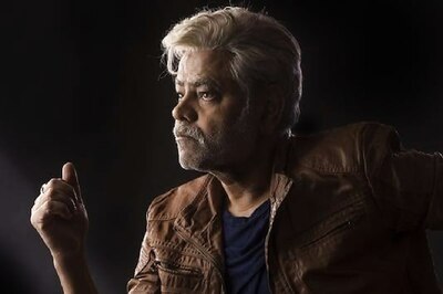 Happy Birthday Sanjay Mishra: Here's Looking at Brilliant Performances by the Actor