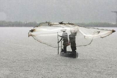 More Than 2500 Tamil Nadu Fishermen Attacked, Chased Away by Sri Lankan Navy