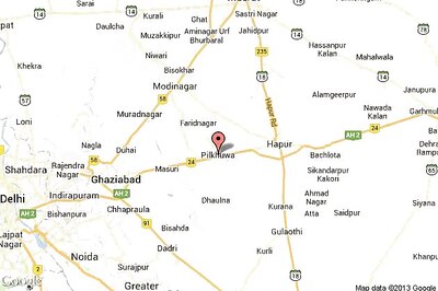 DSP, 3 officials attacked with bricks, rods by liquor smugglers during raid