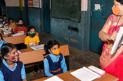Delhi Mulling to Reopen Schools for Nursery to Class 8 from November 1 in Phased Manner