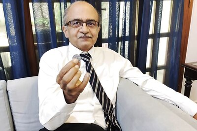 Out of 'Great Respect' for SC, Prashant Bhushan Agrees to Pay Re 1 Fine; But Will File Review Plea Against Order