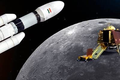World Applauds India As Chandrayaan-3 Vikram Lander Touches Down on Moon’s South Pole